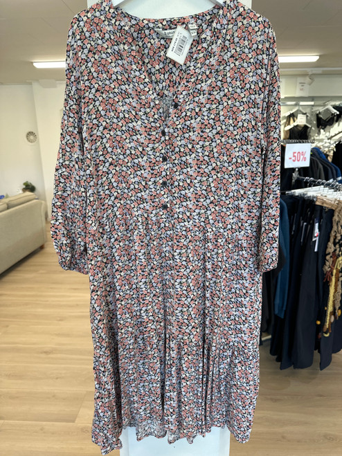 BlomstretKjole38,b-young