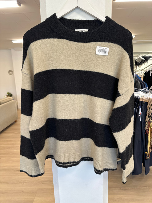 b-youngGenser S,stripet