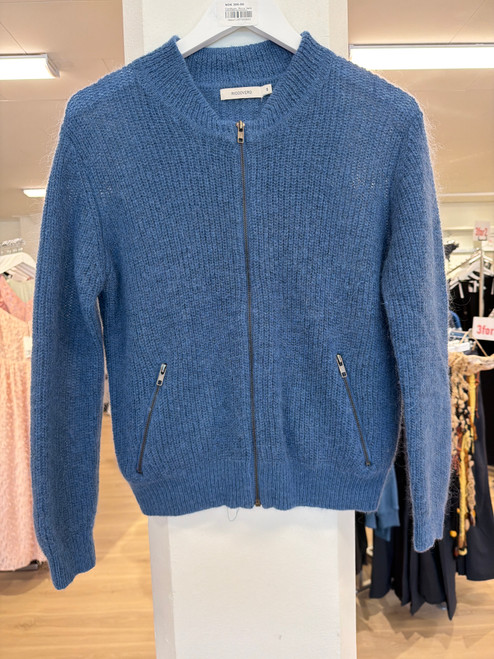 Cardigan, Ricco Vero, S