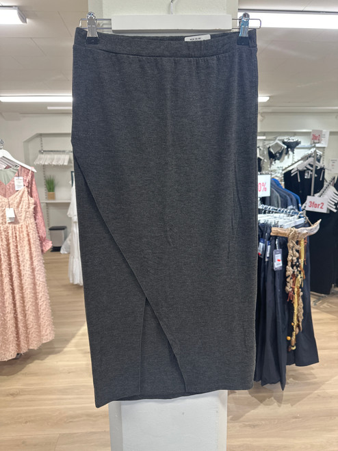 Bikbok skjørt str L