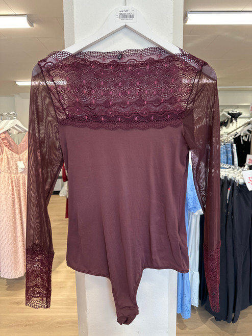 Body med lange armar str L