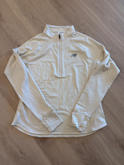 New B. HZ hvit str L