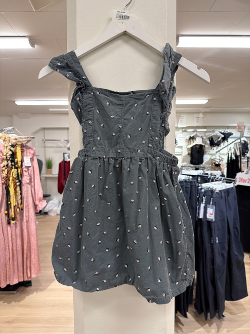 H&M 122