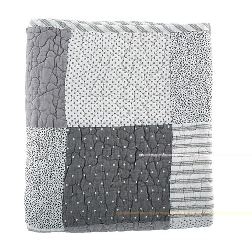 Keepsake Quilt - Gray Stripe