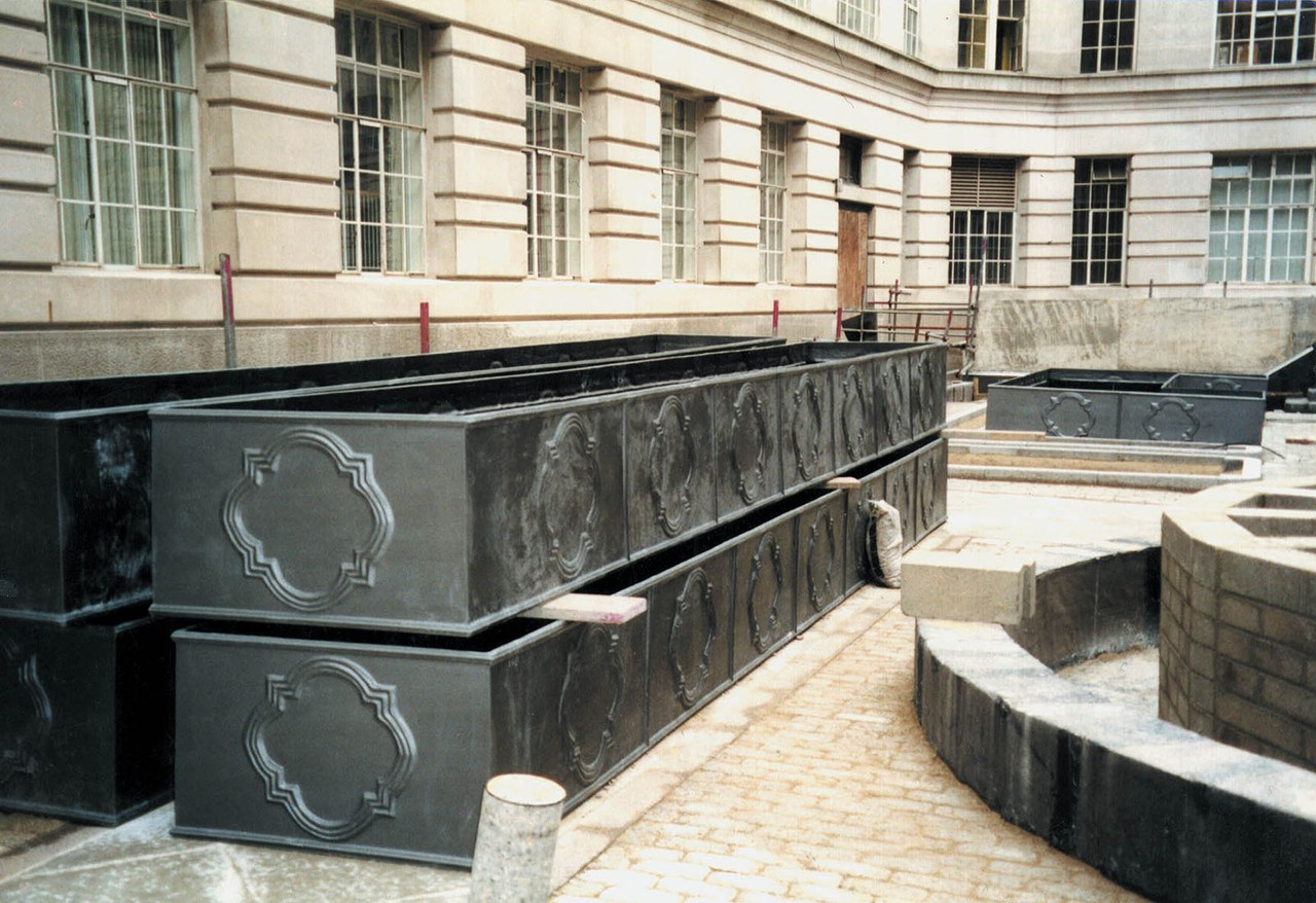 Hampton Tanks, Troughs & Window Box Fiberglass Planters