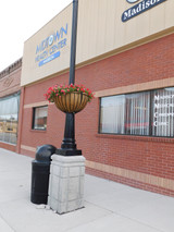 25" Lamppost Hayrack with Coco Liner  25" Lamppost Hayrack with Coco Liner