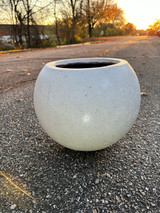 medium Artemis planter in white