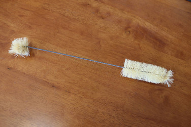 Large cleaning brush for hummingbird feeders
