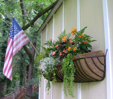 72" Window Hayrack (sectional) with molded coco liner