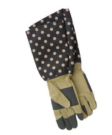 Women's Gauntlet Gloves made from soft buttery goatskin