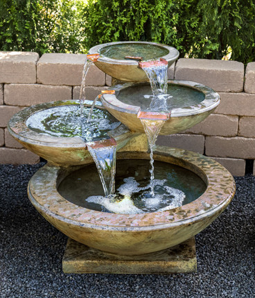 Verona Fountain by Henri Studio - Relic Nebbia