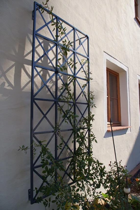 Ravenna Steel Wall Trellis RAL 5014 Pigeon Blue