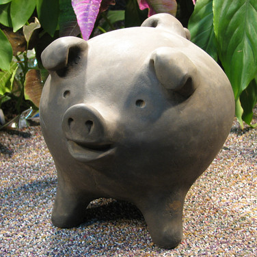 Chanchito pig statue fabricated in concrete