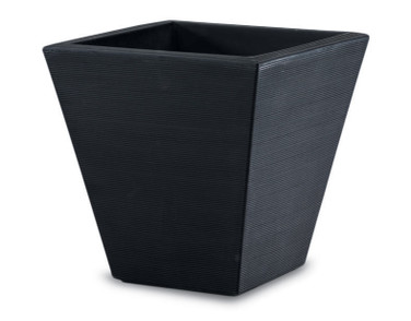 Gramercy Square planter in caviar black