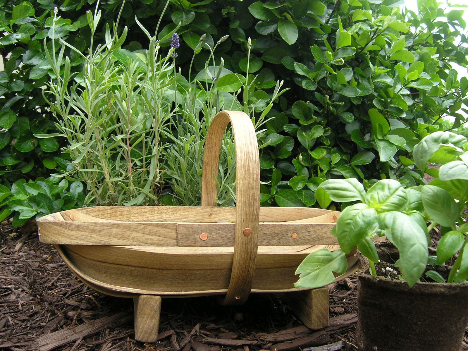 Garden Artisans Wooden Trug - Thumbnail 3