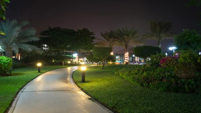 10 Beautiful Lighting Ideas for Any Outdoor Pathway