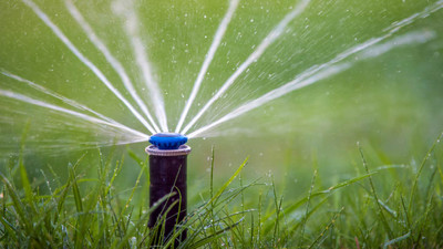 Best Sprinklers for Windy Areas: Wind-Resistant Sprinklers