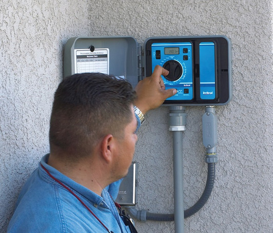 Irritrol Rain Dial 12-Station Controller outdoor wall installation MPN: RD1200-EXT