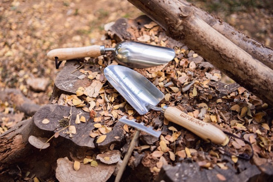 gardening essentials Stainless Steel Hand Trowel GardenBee