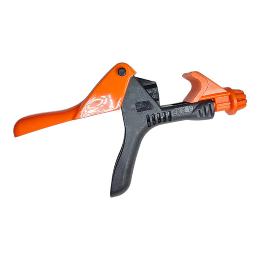 Adjustable Drip Irrigation Punch for 5/8" tubing with orange handle MPN: ML-AMP-4