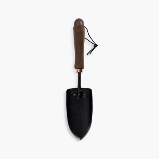 Barebones garden spade