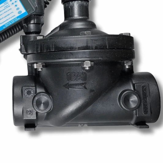 DIG LEIT-1 Solar Timer close-up of 1.5 inch black inline valve body MPN: LEIT-1ILV-150