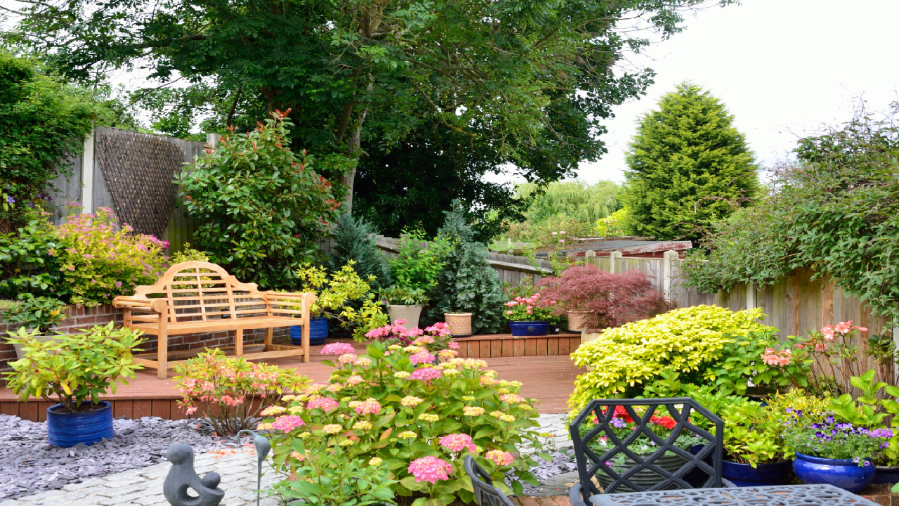 What is the Best Way to Water a Large Garden? What is the Best Way to Water a Large Garden?