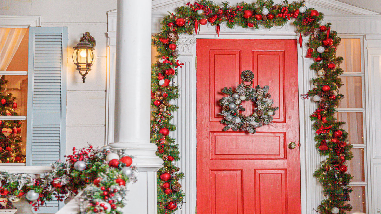 Holiday Porch Decorating Ideas