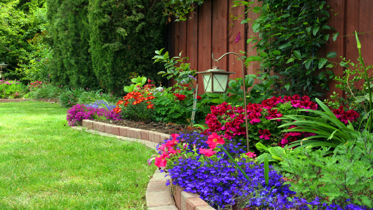 Watering Tips for Lawn and Garden Landscape Watering Tips for Lawn and Garden Landscape