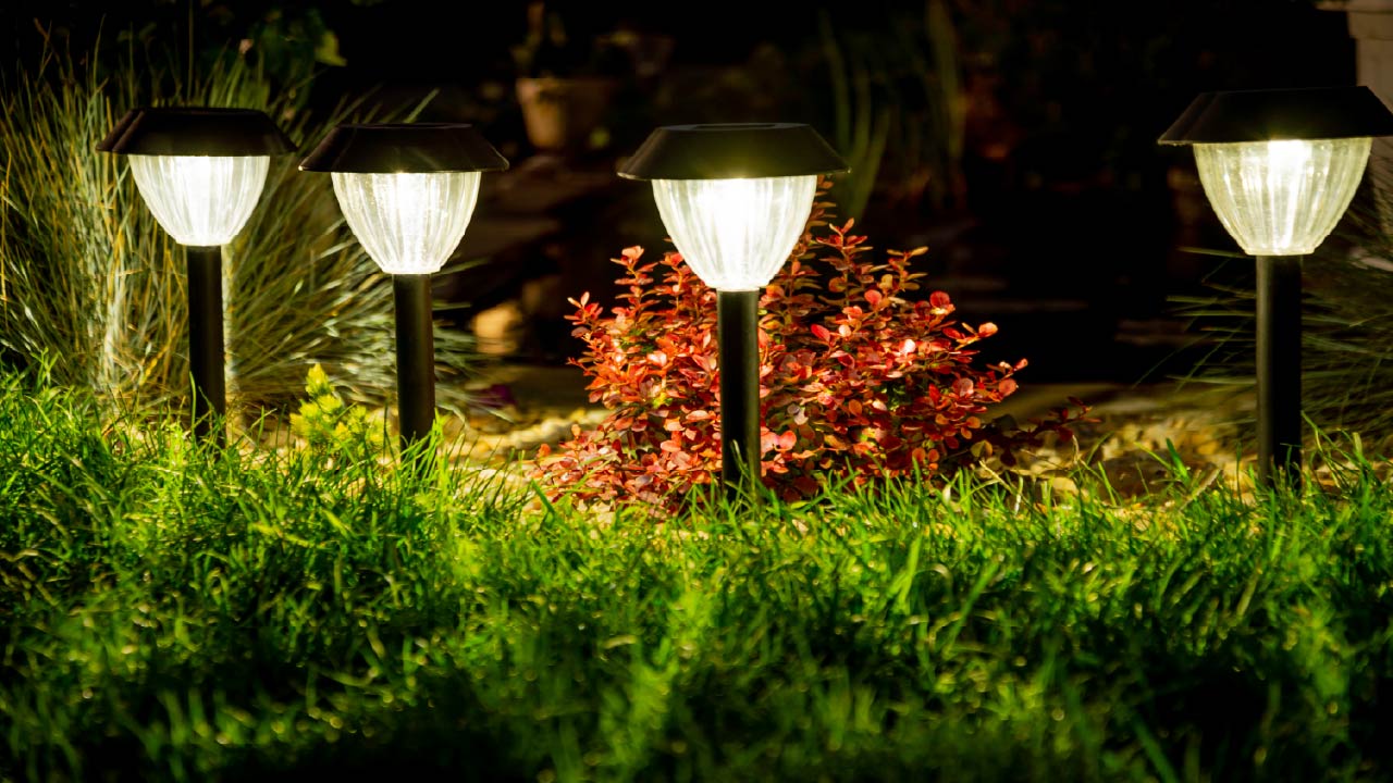 Do it Yourself Landscape Lighting for Your Home - DripWorks