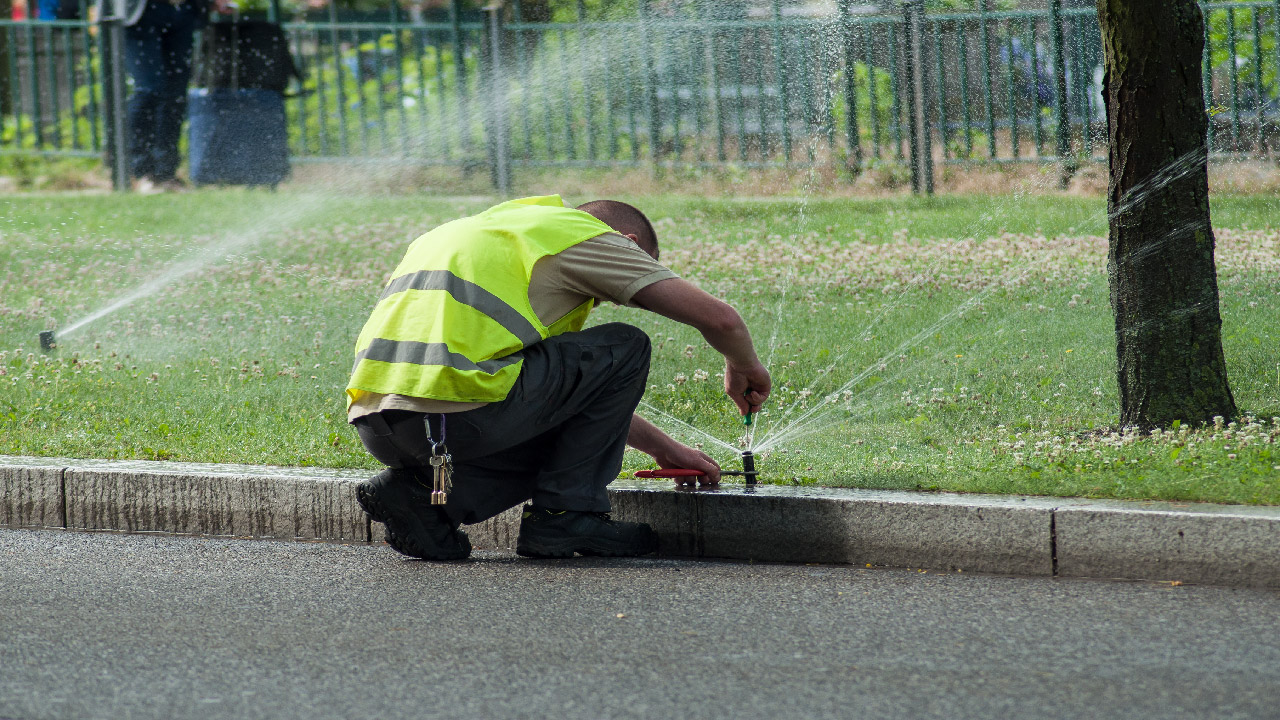 5 Steps to Inspect Your Sprinkler System - DripWorks