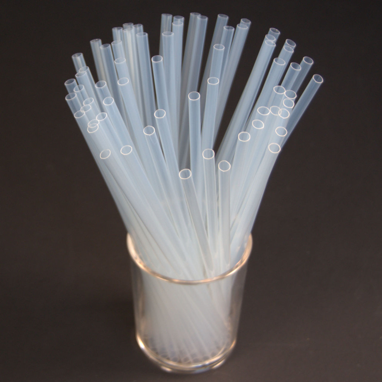 https://cdn11.bigcommerce.com/s-tjx0gy7pkp/images/stencil/1280x1280/products/10260/19069/DRINKING_STRAWS_CLEAR_FROM_STARLIGHT_PACKAGING__70524.1535809666.jpg?c=2