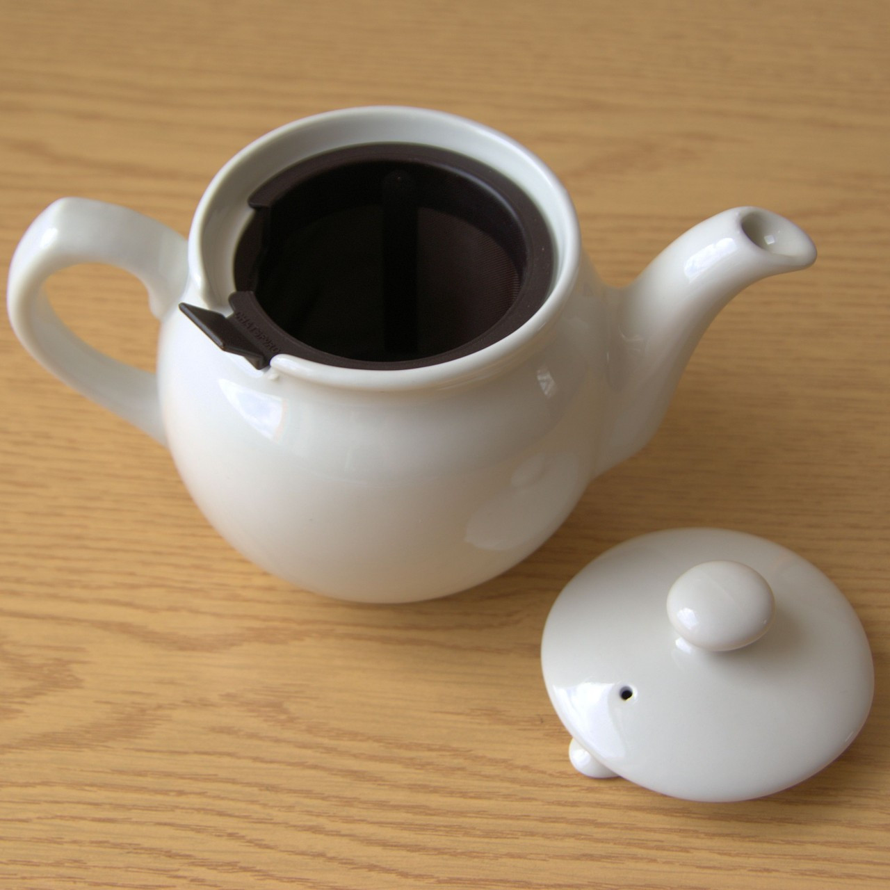 Case of 4 Churchill White Stanley 2-cup Teapot with Infuser 