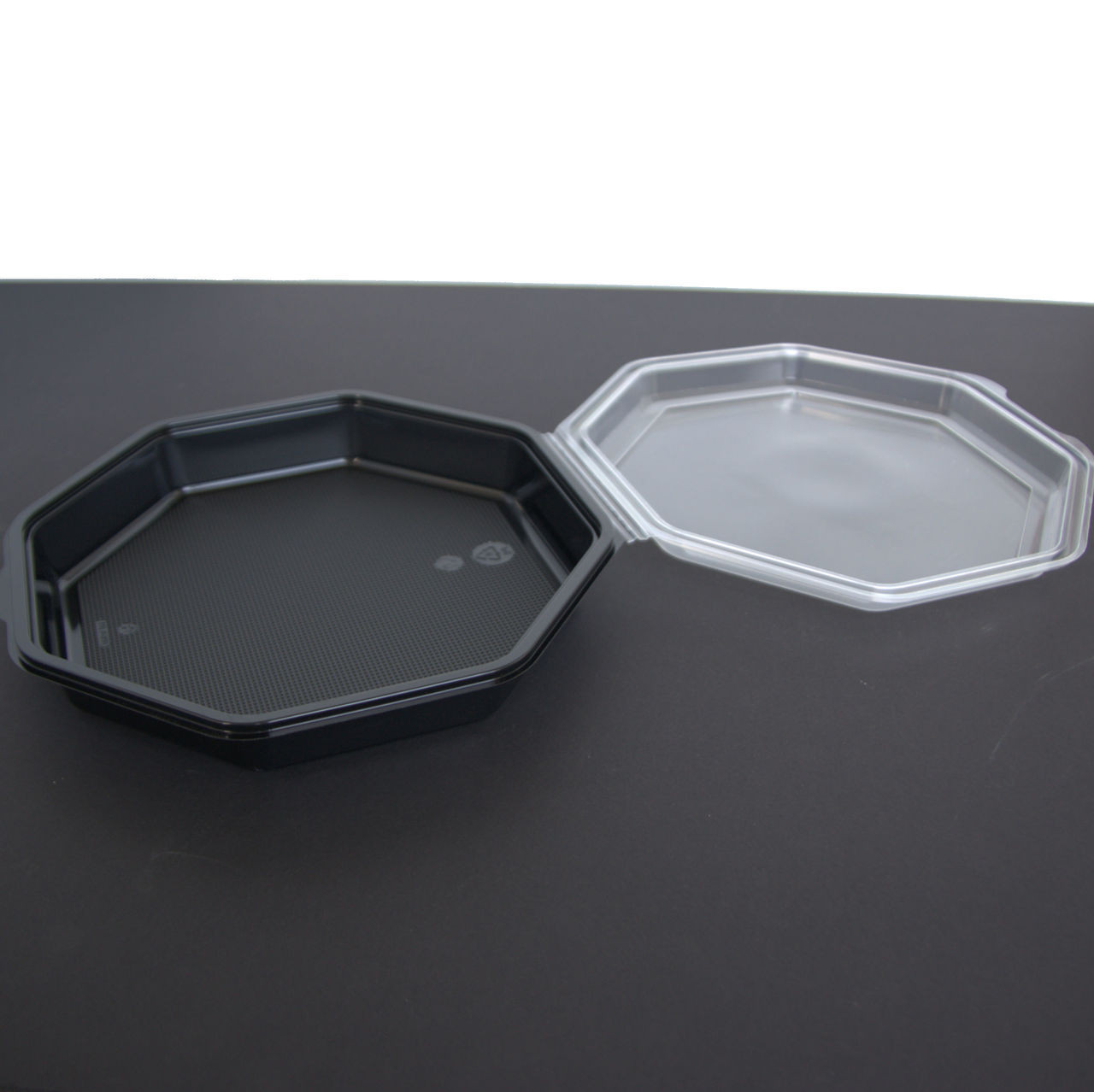 Pack 10 Quality Extra Large Shallow Hexagonal Black base and clear hinged domed lid Platter Dia 230mm
