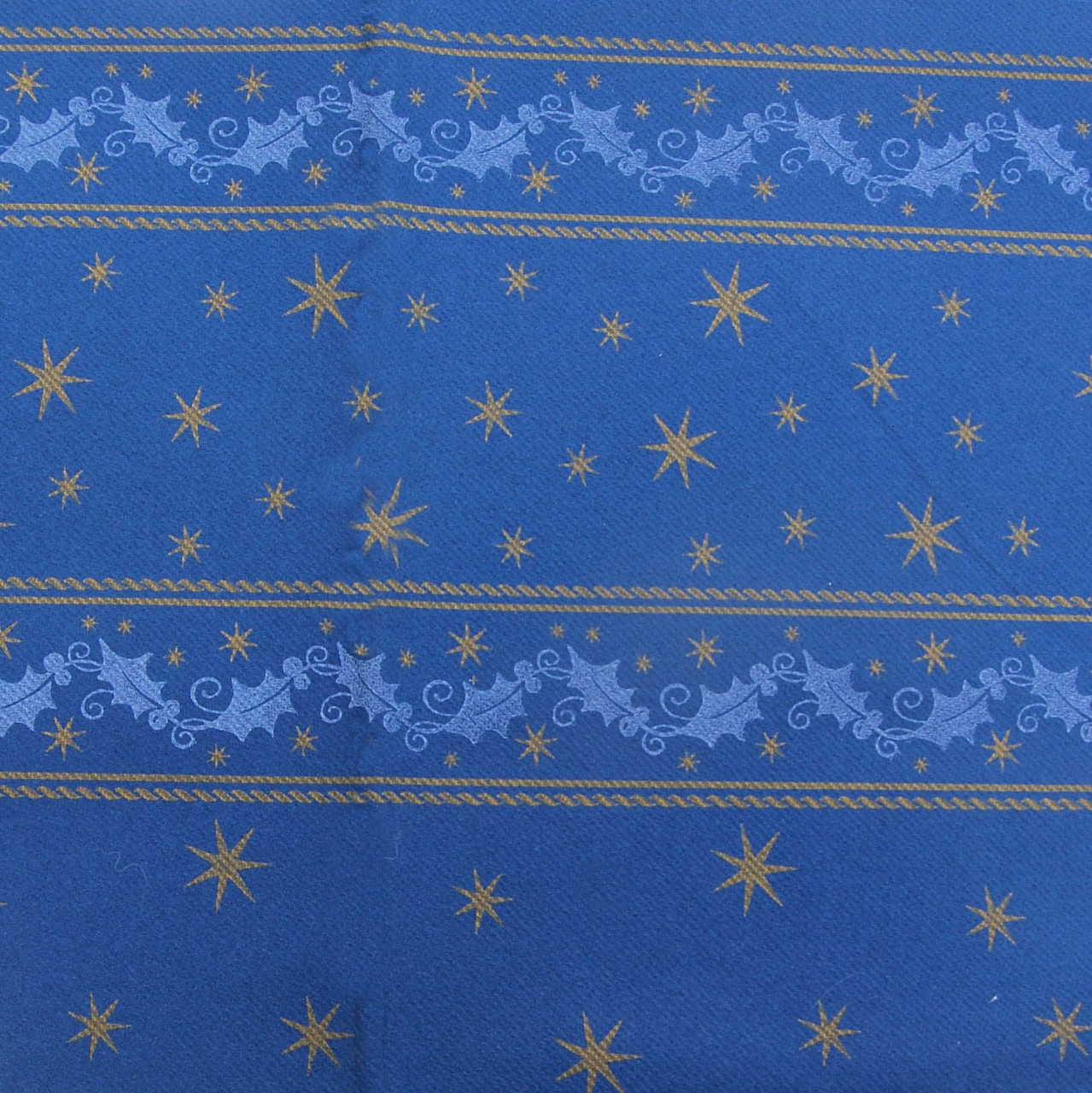 Christmas  90cm x 90cm Swantex Blue & gold table covers Blue Star Pack x 10