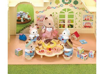 Sylvanian Families- Nursery Party Set