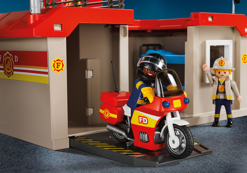 Playmobil - Take Along Fire Station 5663 **Damaged Packaging**