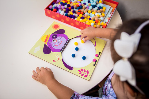 Djeco - Dogs to Stroke Pompom Collage Djeco - Dogs to Stroke Pompom Collage