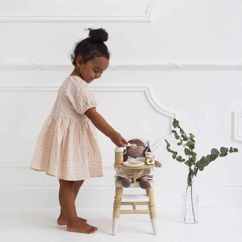 Le Toy Van - Doll Nursing Set Le Toy Van - Doll Nursing Set