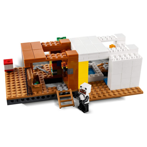 LEGO® Minecraft®- The Modern Treehouse 21174