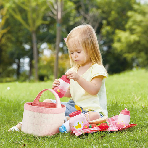 Hape - Toddler Picnic Basket Hape - Toddler Picnic Basket