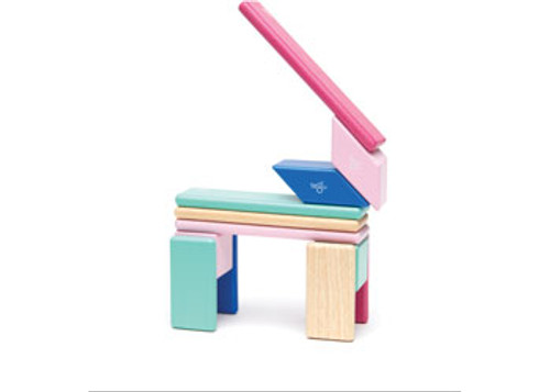 Tegu Magnetic Wooden Blocks Blossom 14 Pieces