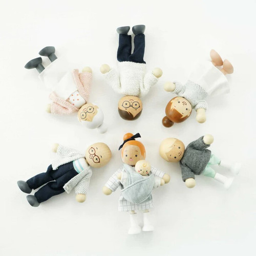 Le Toy Van - My Wooden Doll Family V3 Le Toy Van - My Wooden Doll Family V3