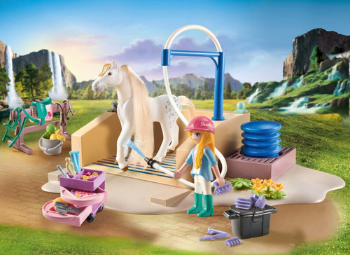 Playmobil - Horses of Waterfall -  Washing Station with Isabella and Lioness 71354 Playmobil - Horses of Waterfall -  Washing Station with Isabella and Lioness 71354
