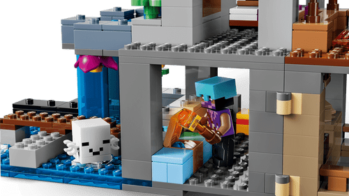 LEGO® Minecraft®- Ghast Station 21597