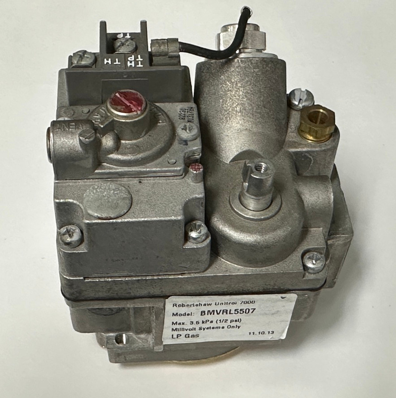 Robertshaw Unitrol 7000 millivolt gas valve - BMVRL5507 - LPG