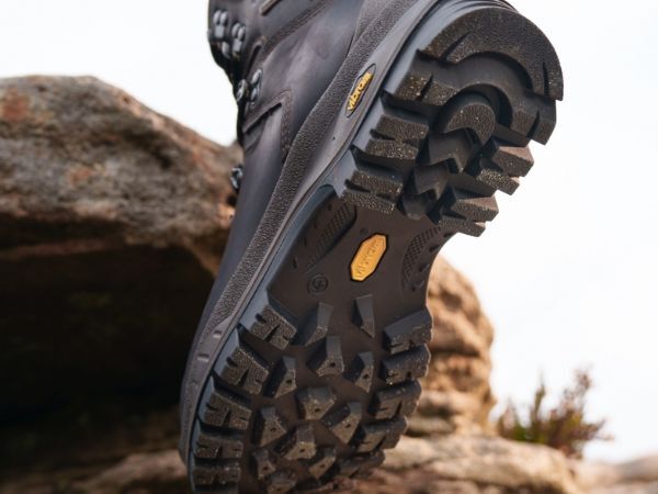 Footwear buying guides