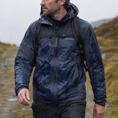 Walking jacket fabric absorbing water and needing reproofing
