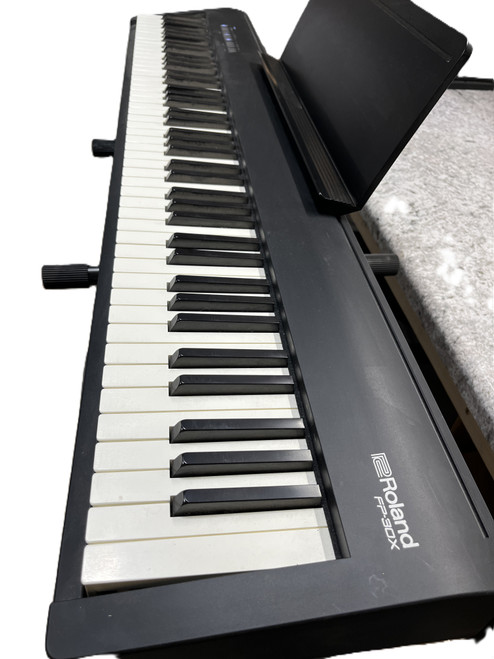 Roland FP-30x Digital Piano w/ Stand + Music Holder | Works!