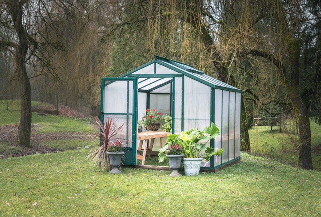 Charley's Greenhouse & Garden